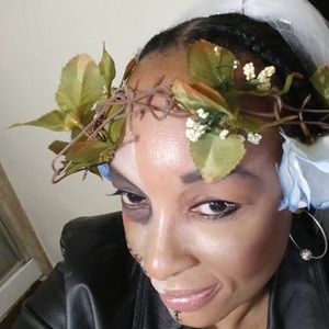 Meet your Posher, Nikki